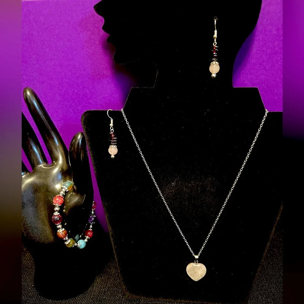 Hand made by me Rose quartz necklace, rose quartz & garnet earrings & bracelet - Picture 1 of 4